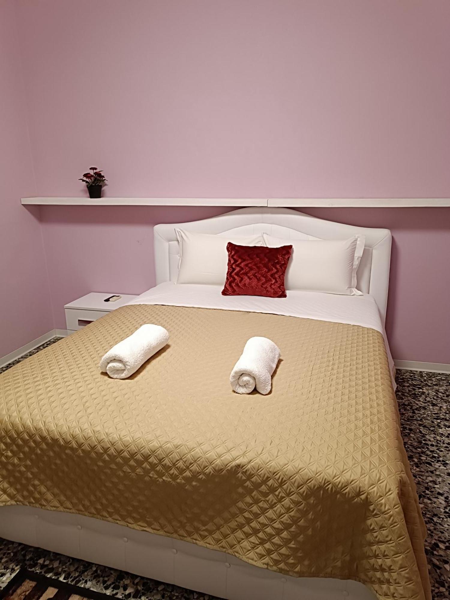 Locazione Turistica 2 Bed & Breakfast Tessera Exterior photo